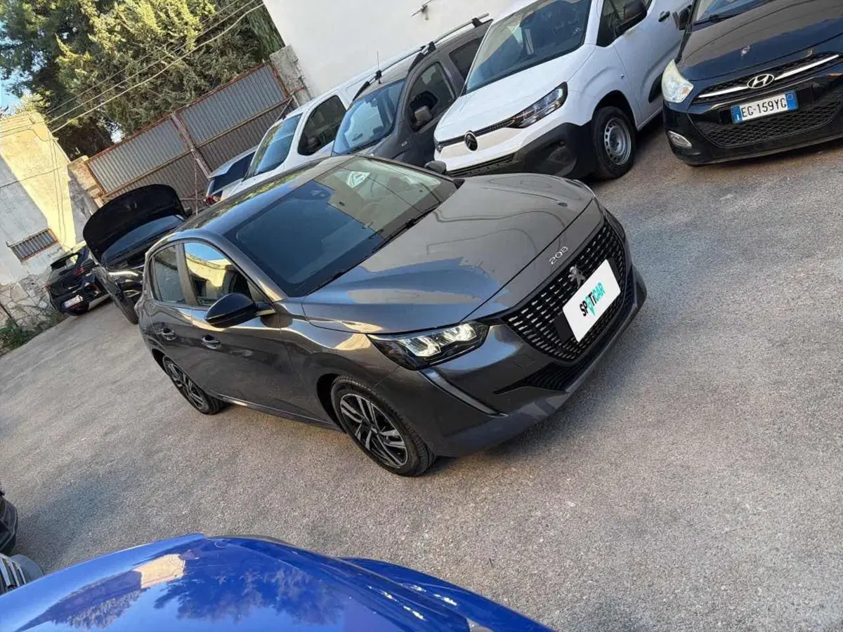 Peugeot 208 usata a Foggia (5)