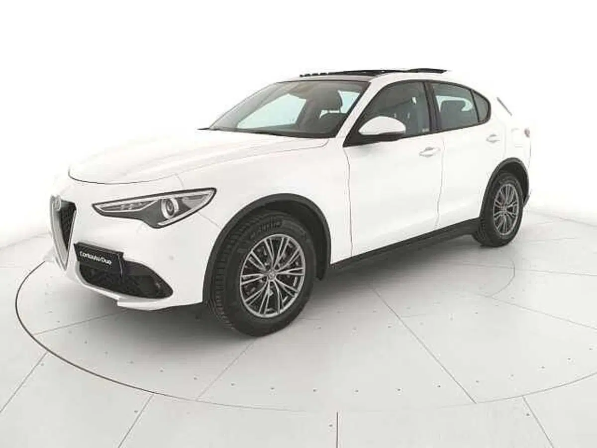 Alfa Romeo Stelvio usata a Caserta
