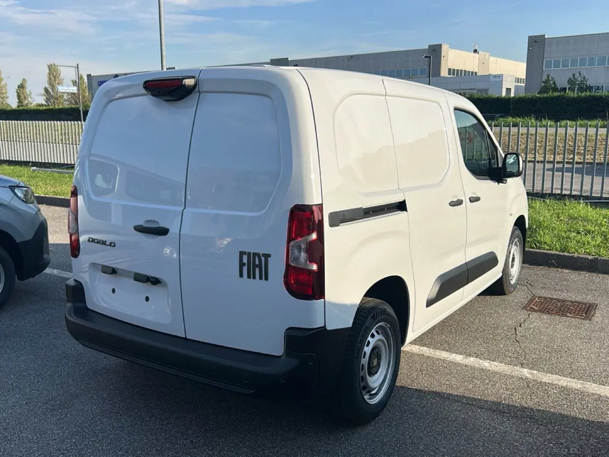 Fiat Doblò Furgone nuova a Bergamo (5)