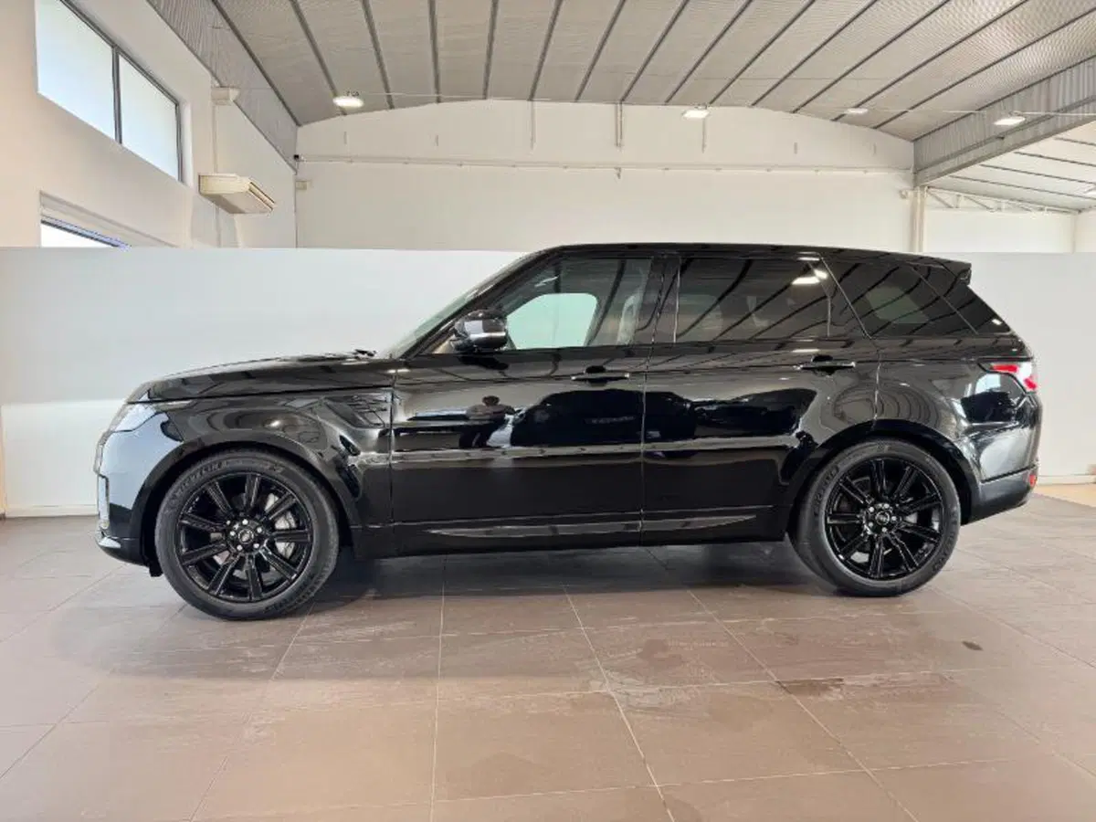 Land Rover Range Rover Sport usata a Venezia (2)