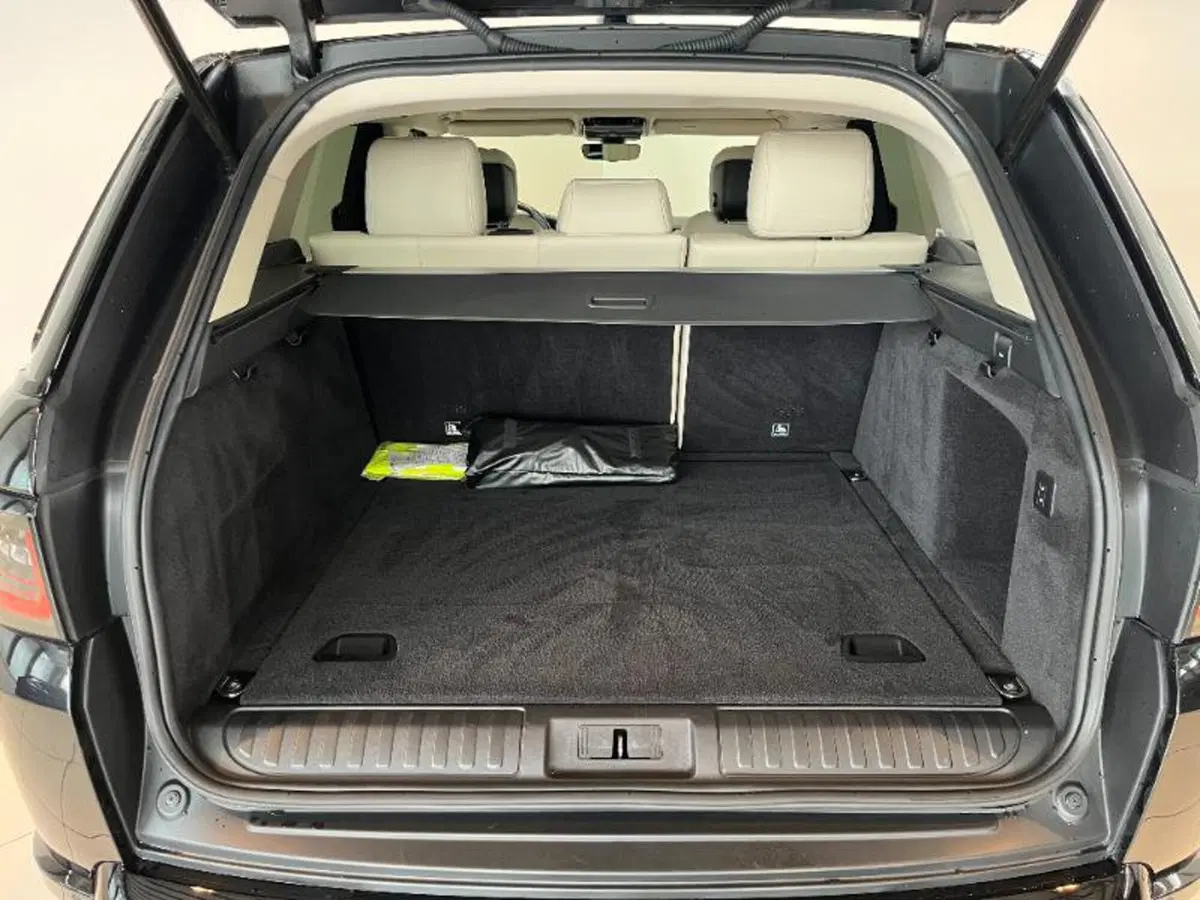 Land Rover Range Rover Sport usata a Venezia (14)
