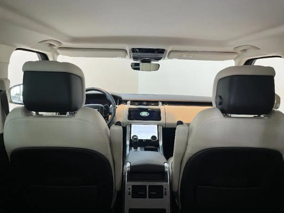 Land Rover Range Rover Sport usata a Venezia (15)