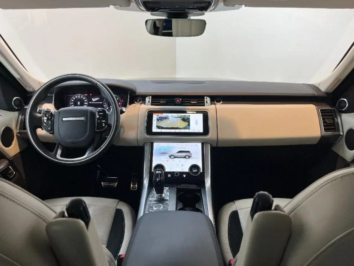 Land Rover Range Rover Sport usata a Venezia (16)
