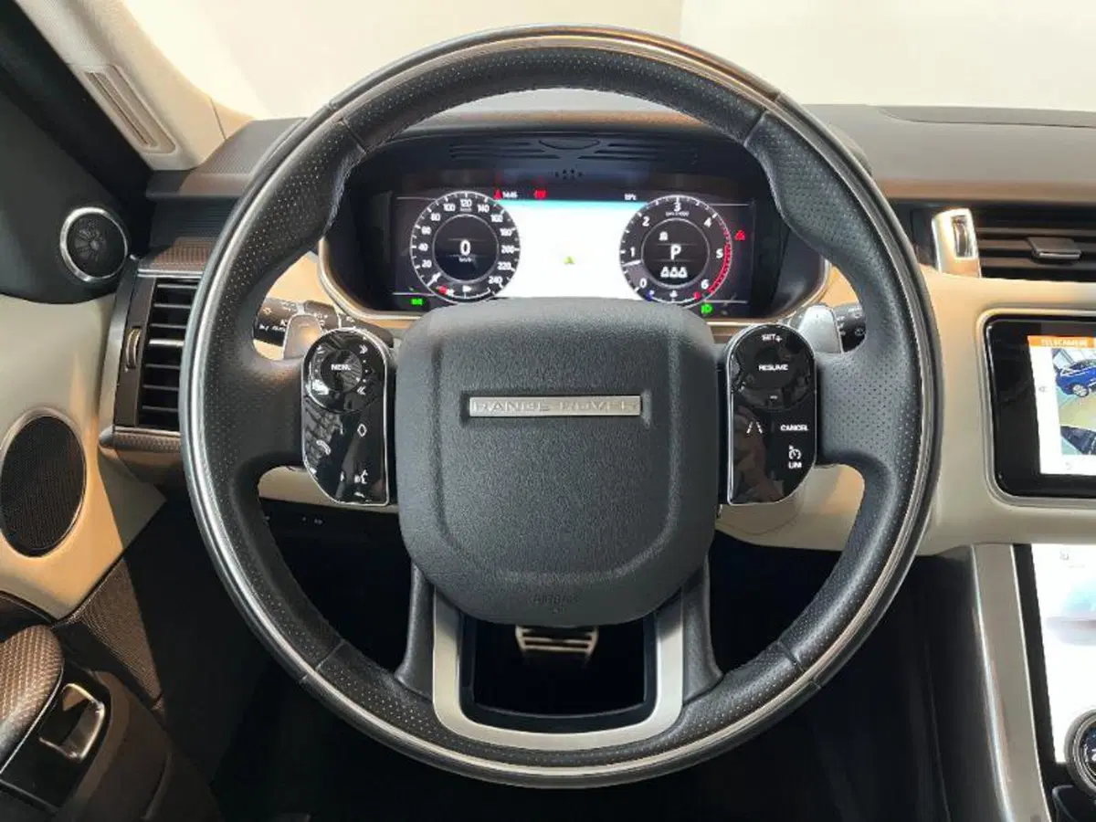 Land Rover Range Rover Sport usata a Venezia (17)