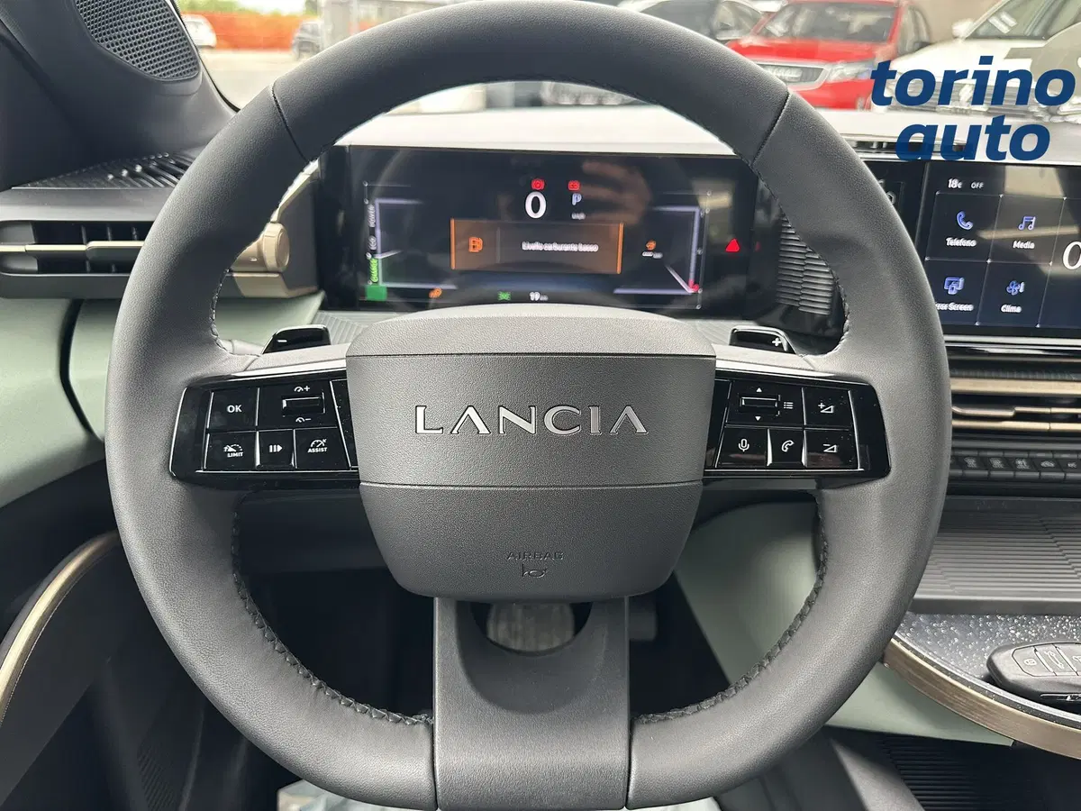Lancia Ypsilon nuova a Torino (11)