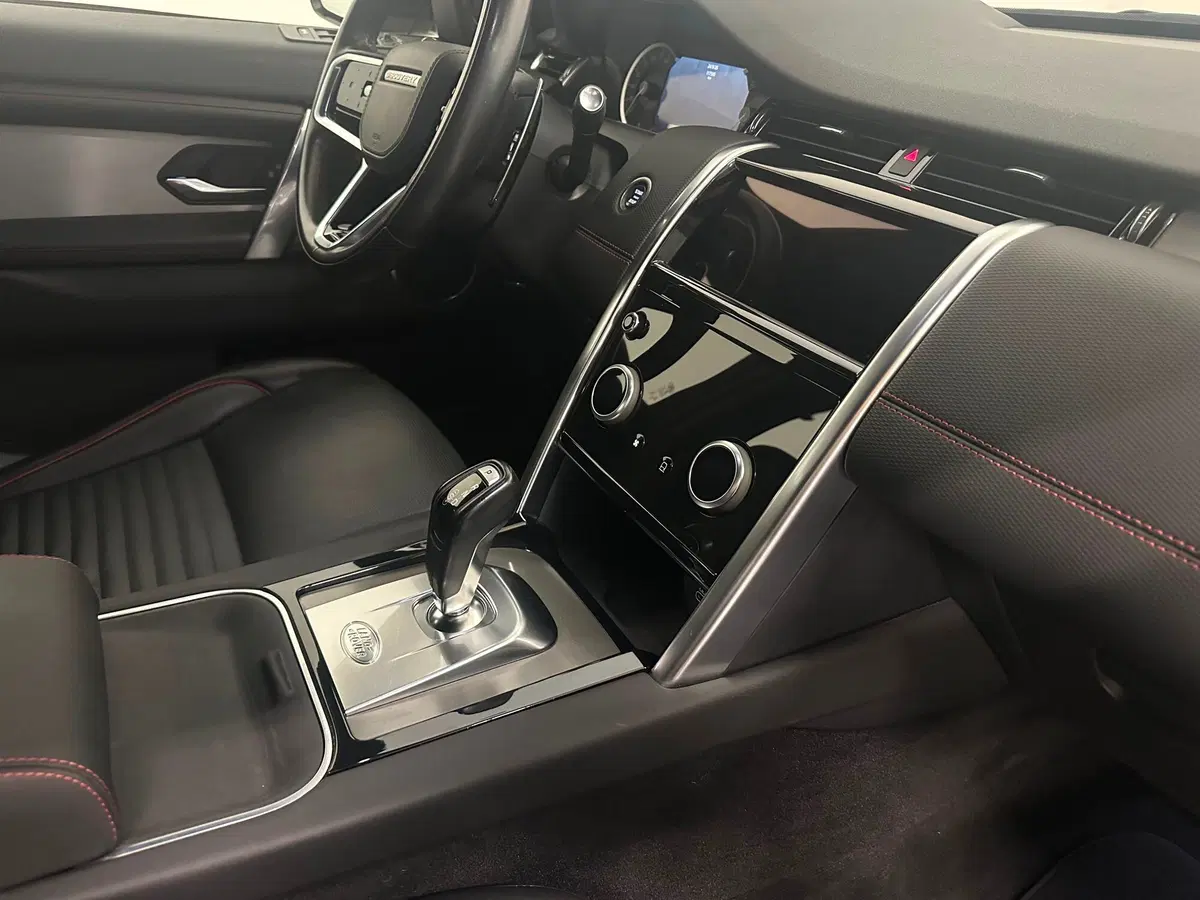 Land Rover Discovery Sport usata a Novara (12)