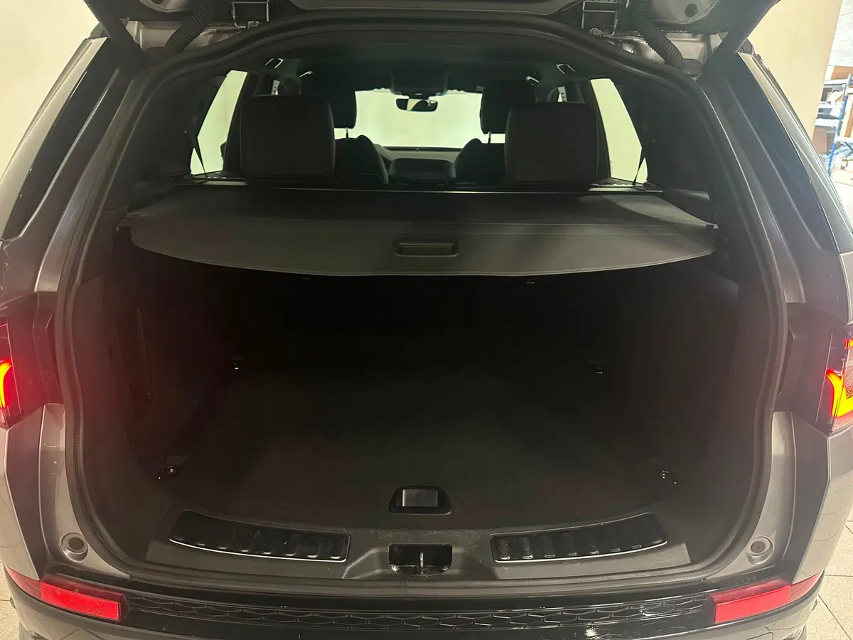 Land Rover Discovery Sport usata a Novara (16)