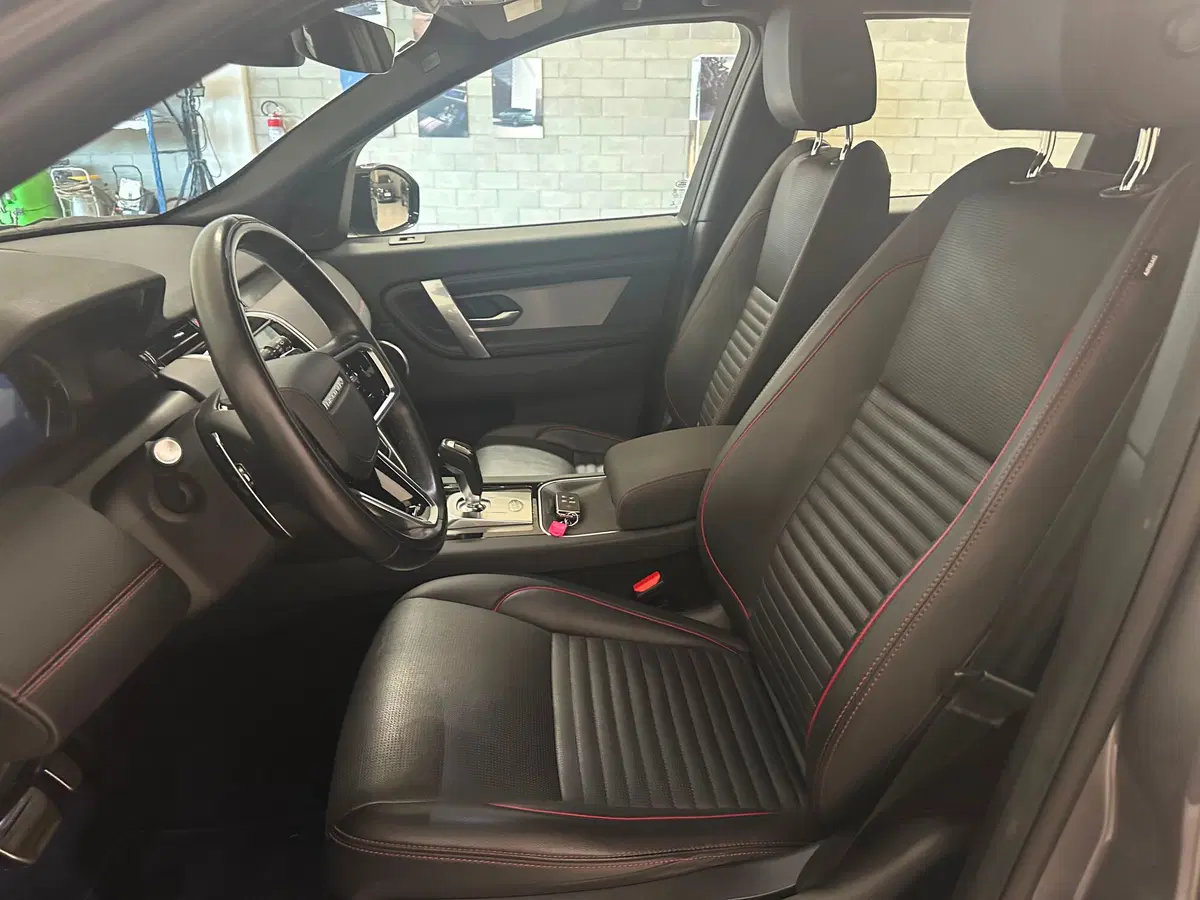 Land Rover Discovery Sport usata a Novara (17)