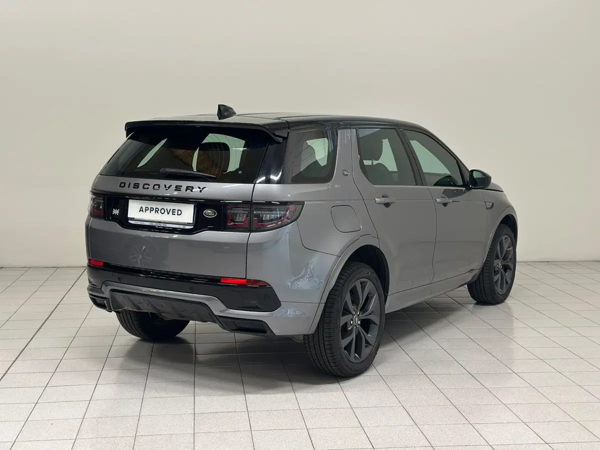 Land Rover Discovery Sport usata a Novara (2)