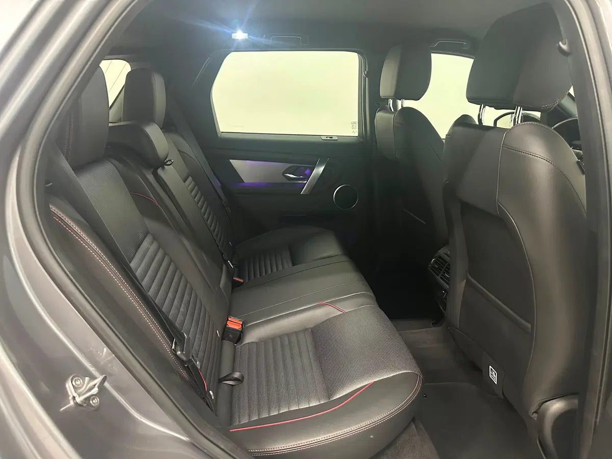 Land Rover Discovery Sport usata a Novara (5)