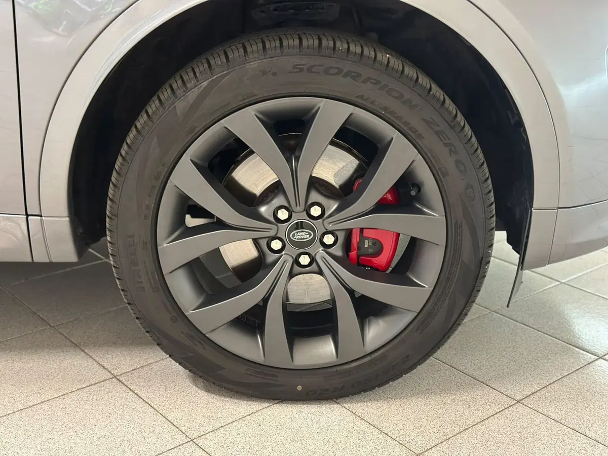Land Rover Discovery Sport usata a Novara (8)
