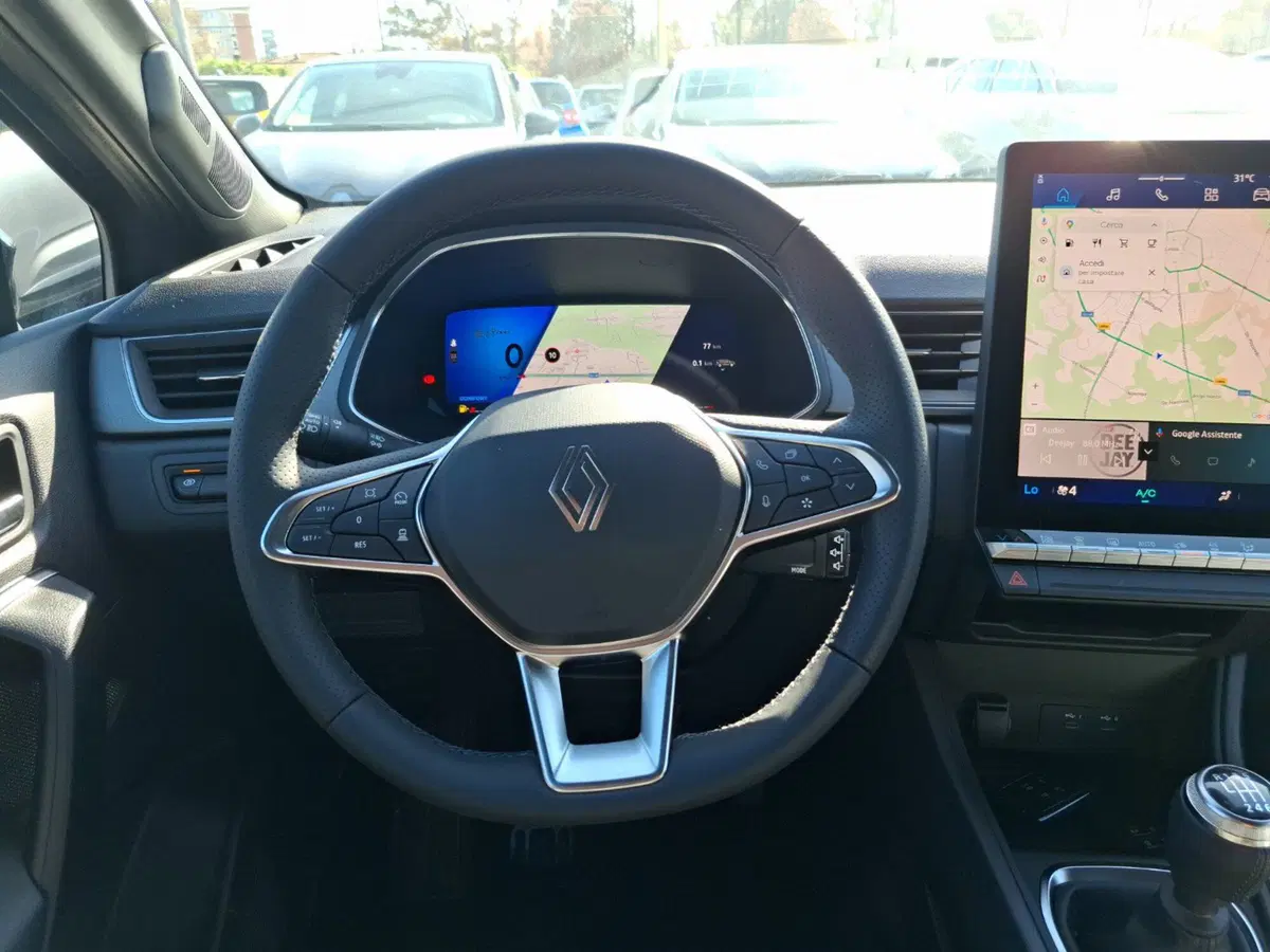 Renault Symbioz nuova a Latina (13)
