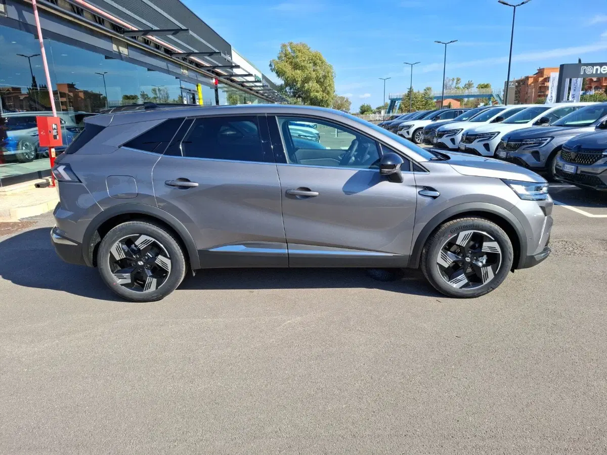 Renault Symbioz nuova a Latina (7)