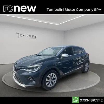 Renault Captur Mild Hybrid 140 CV Intens del 2022 usata a Perugia