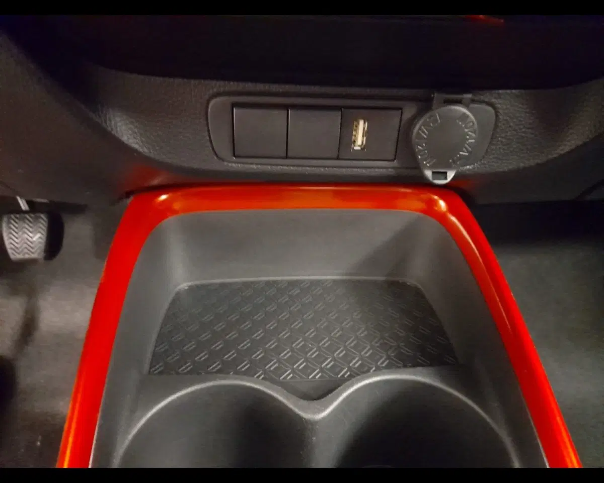 Toyota Aygo X usata a Alessandria (13)