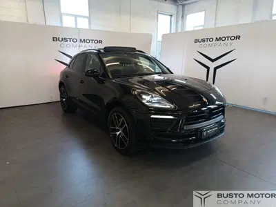 Porsche Macan 2.0 265cv pdk del 2023 usata a Olgiate Olona