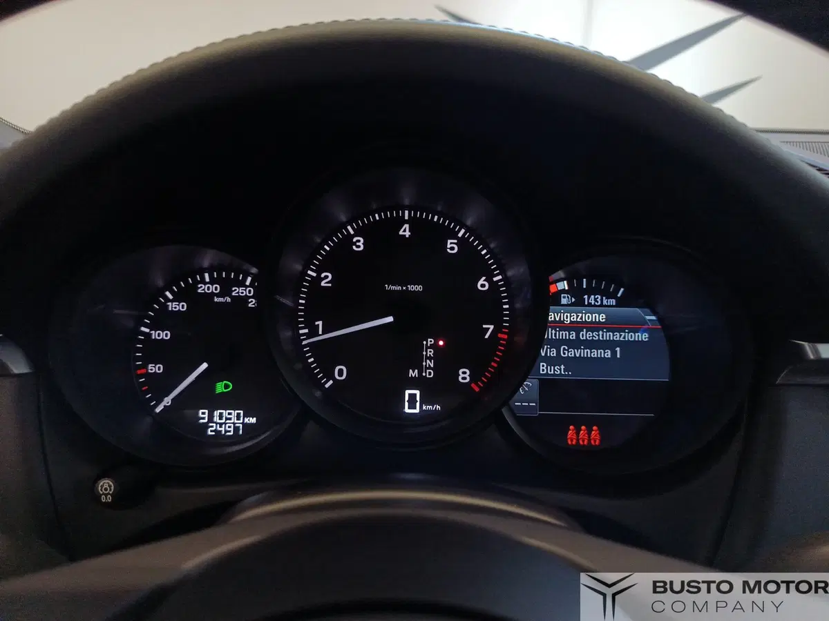Porsche Macan usata a Varese (12)