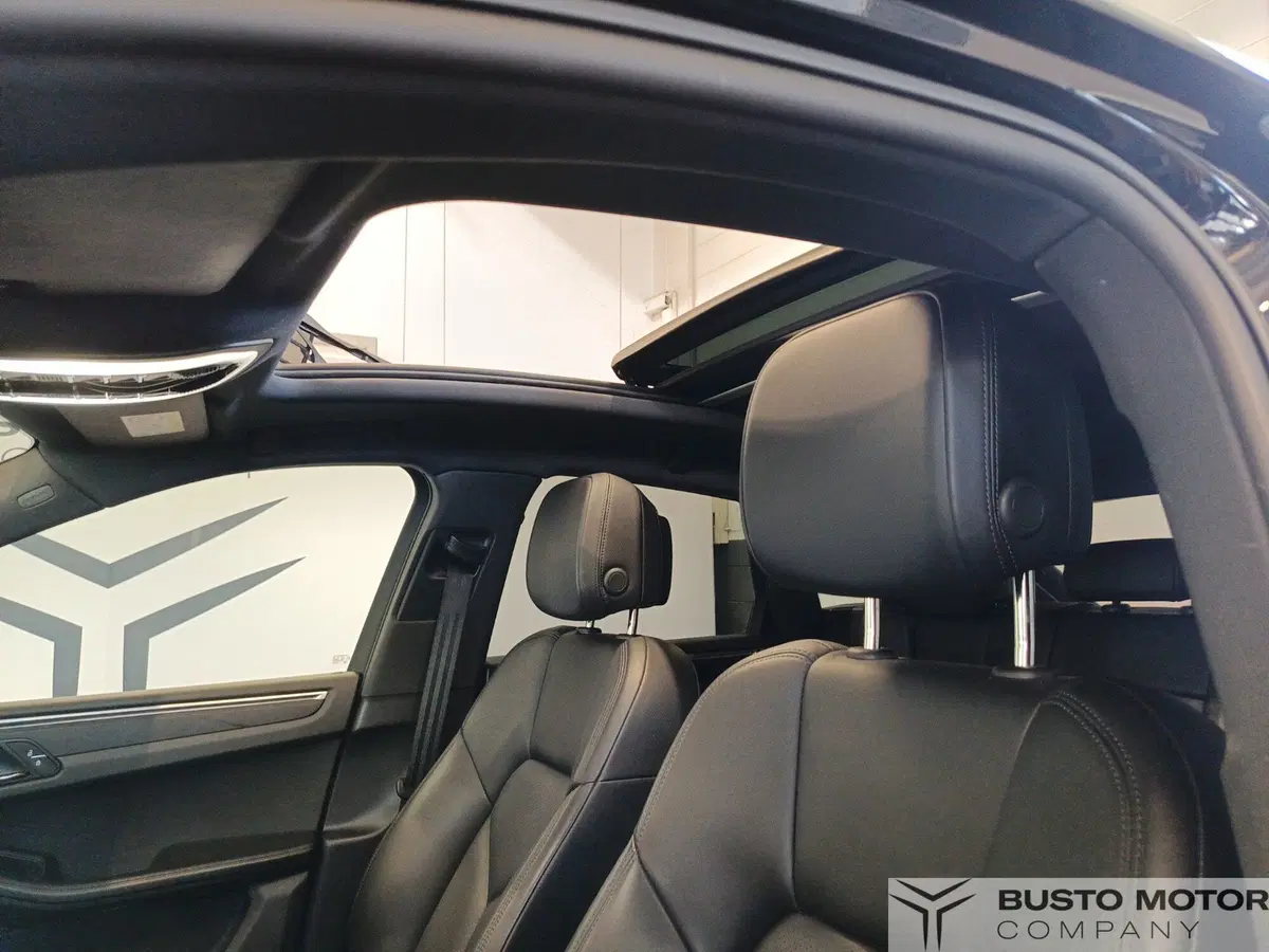 Porsche Macan usata a Varese (16)