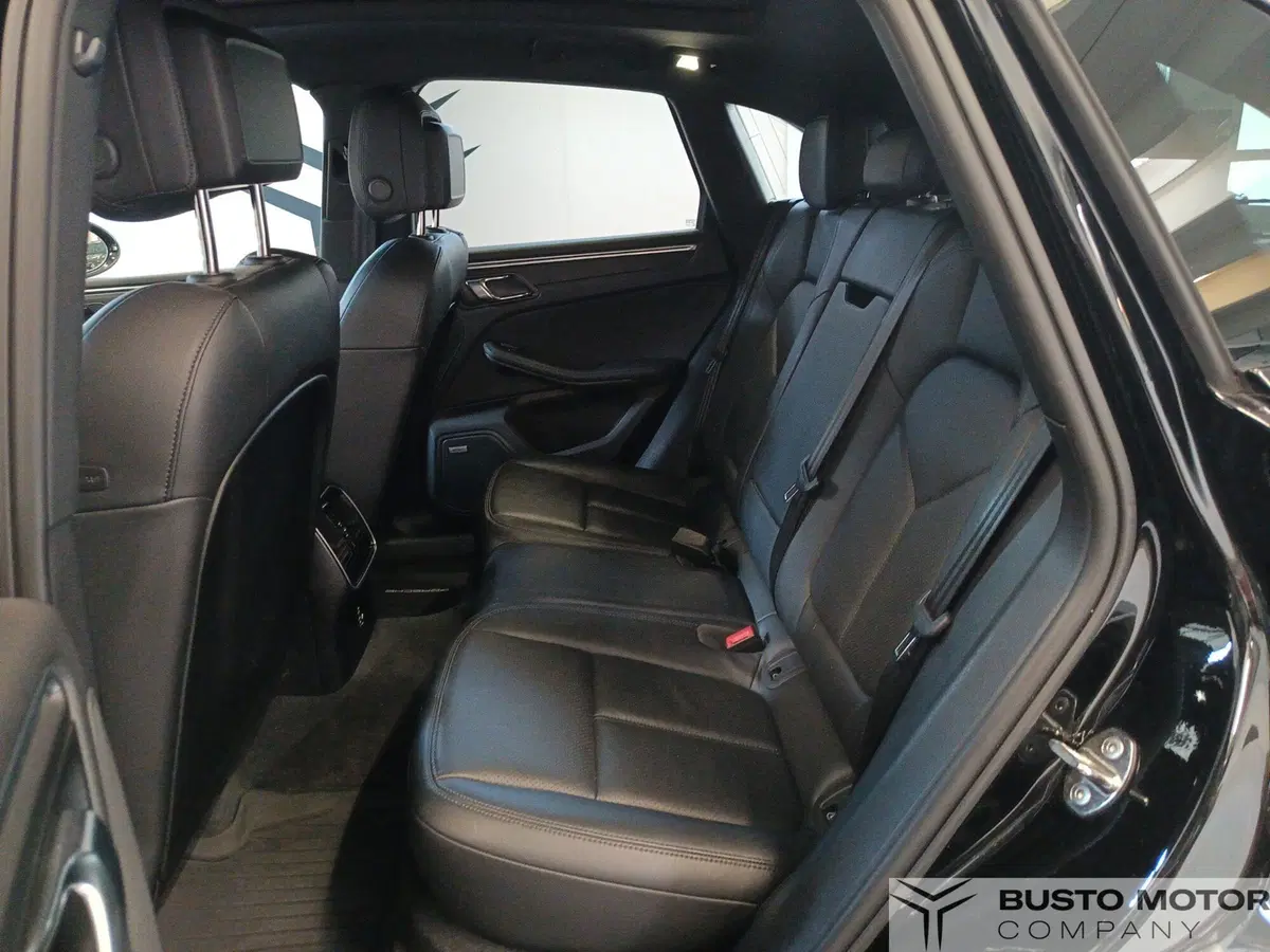 Porsche Macan usata a Varese (9)