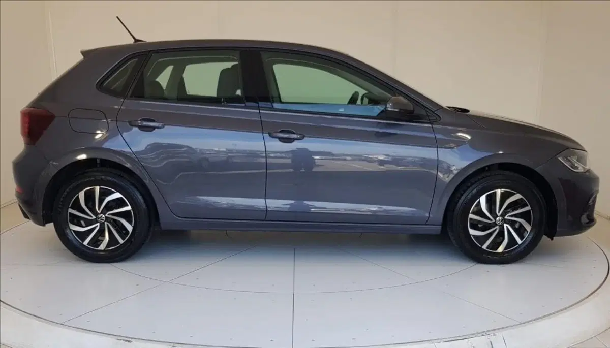 Volkswagen Polo usata a Lucca (7)