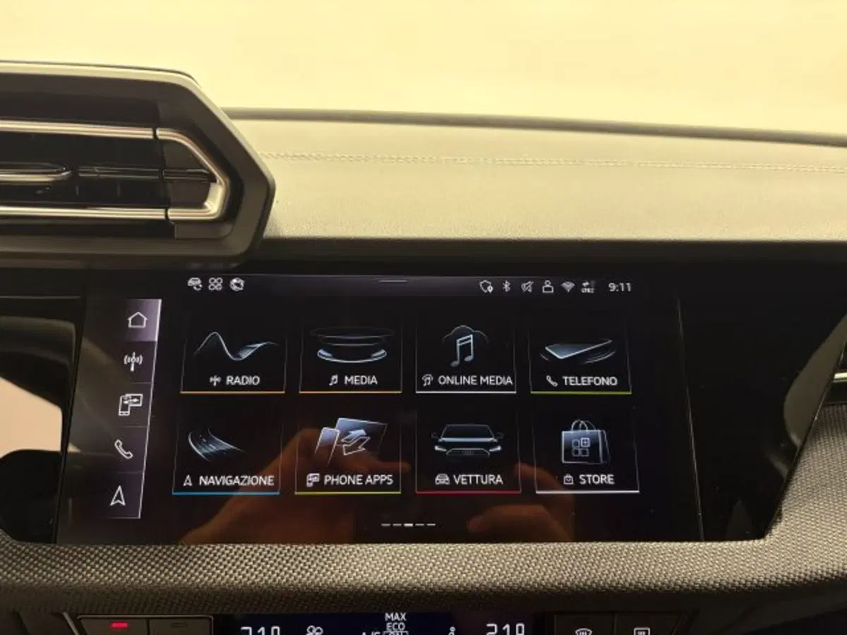 Audi A3 allstreet nuova a Treviso (6)