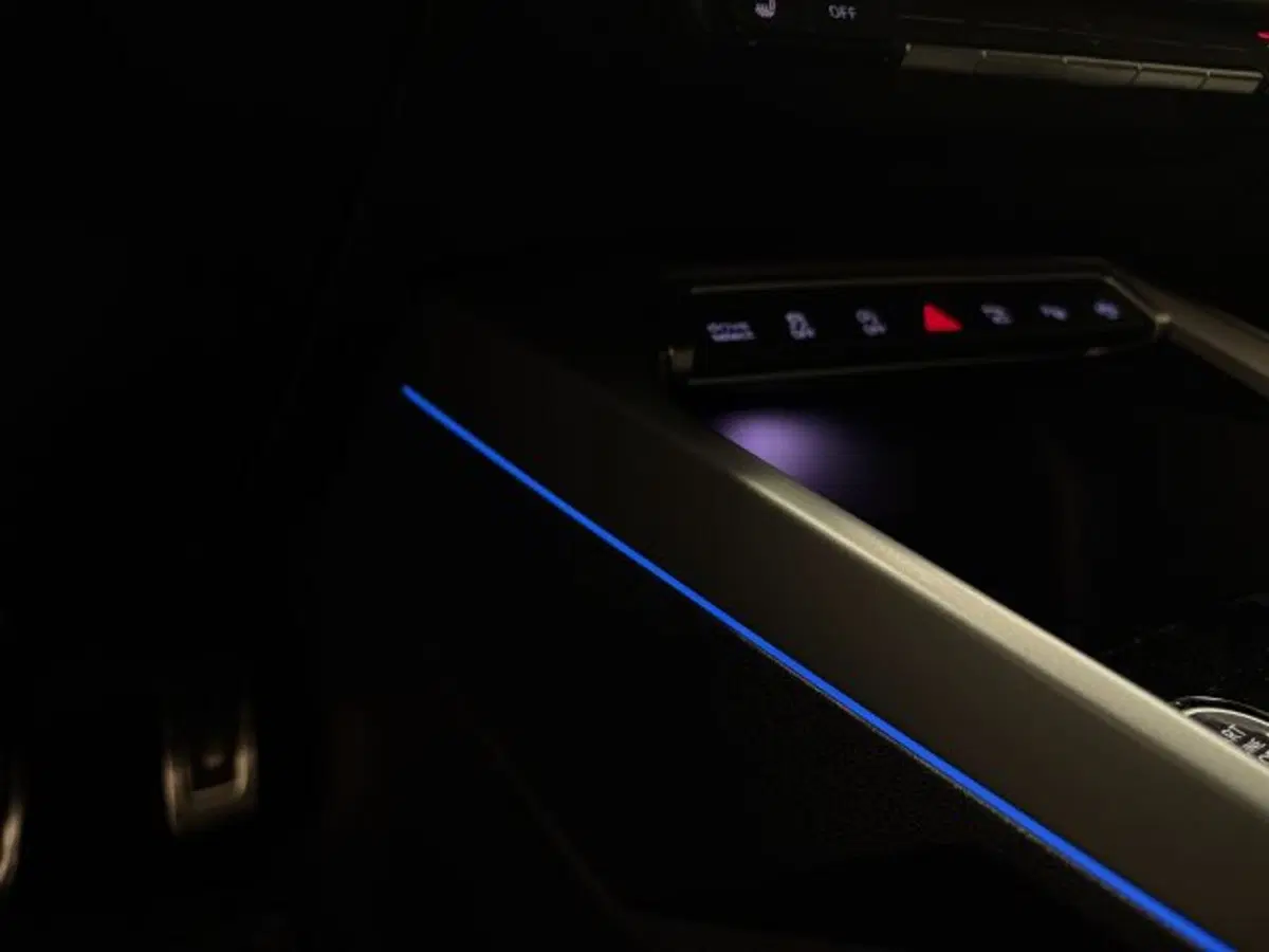 Audi A3 allstreet nuova a Treviso (9)