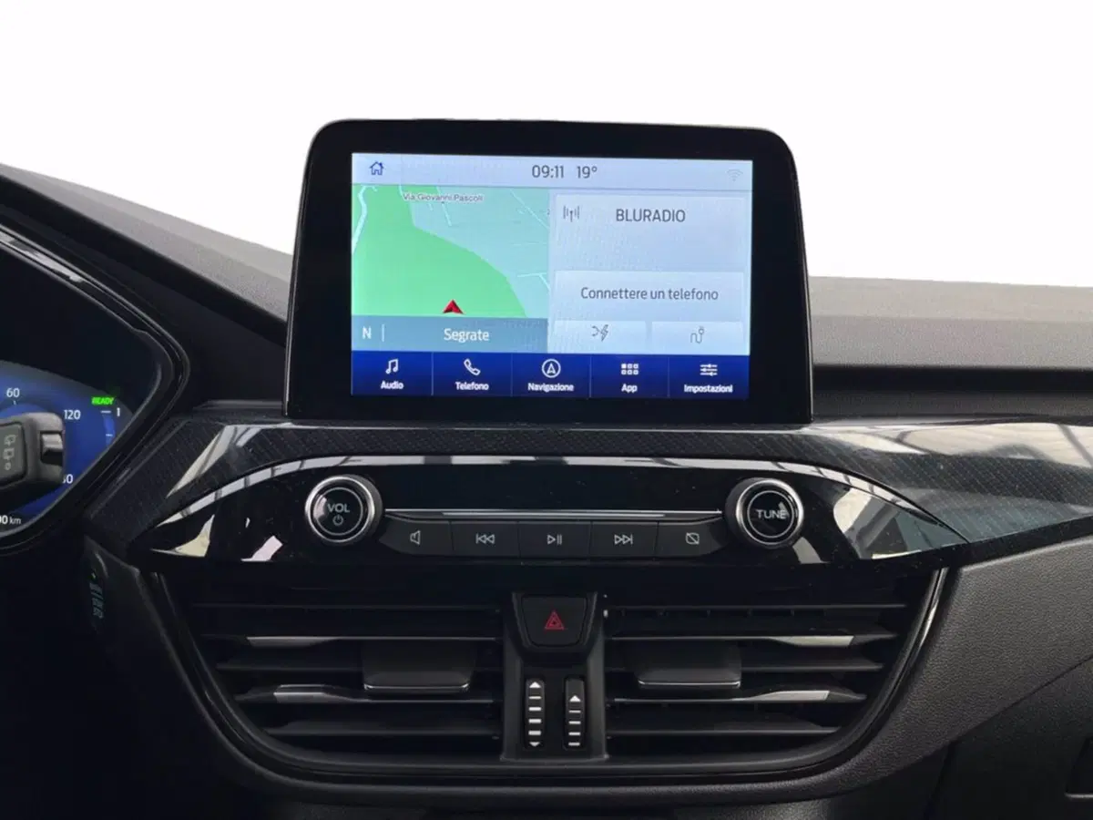 Ford Kuga usata a Milano (14)