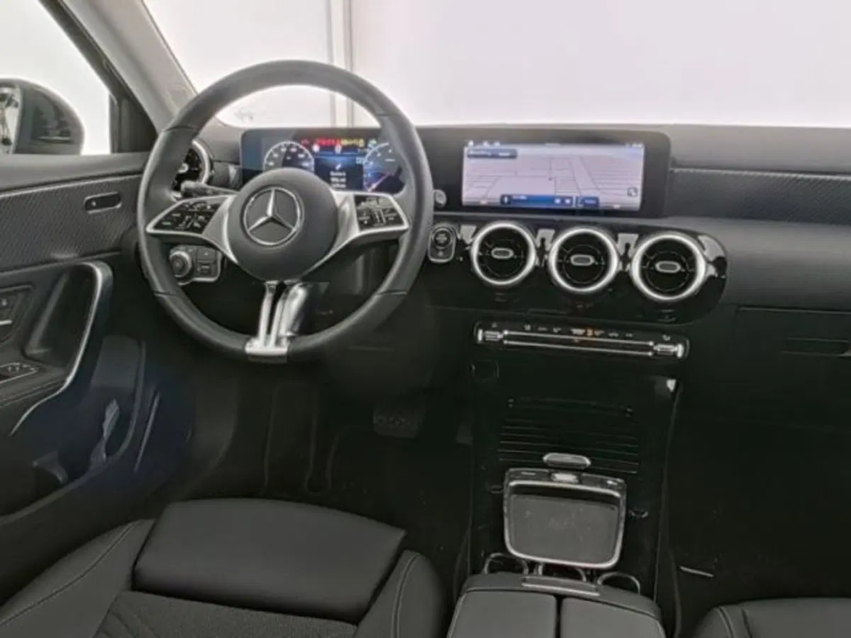 Mercedes-Benz Classe A usata a Milano (7)