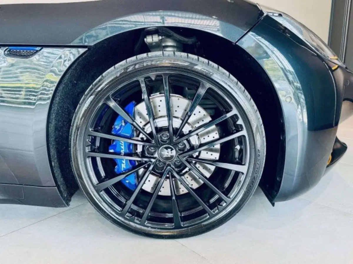 Maserati Granturismo usata a Torino (5)