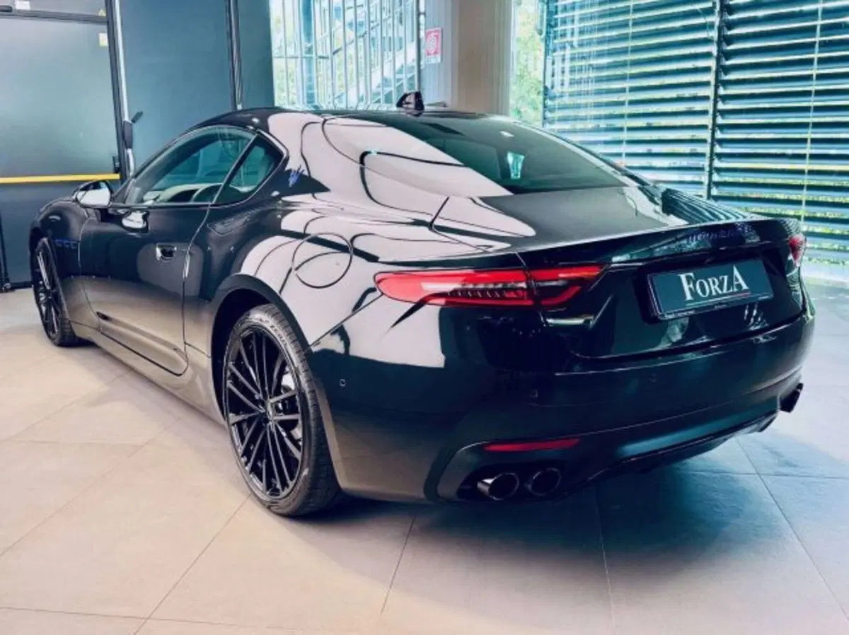 Maserati Granturismo usata a Torino (6)
