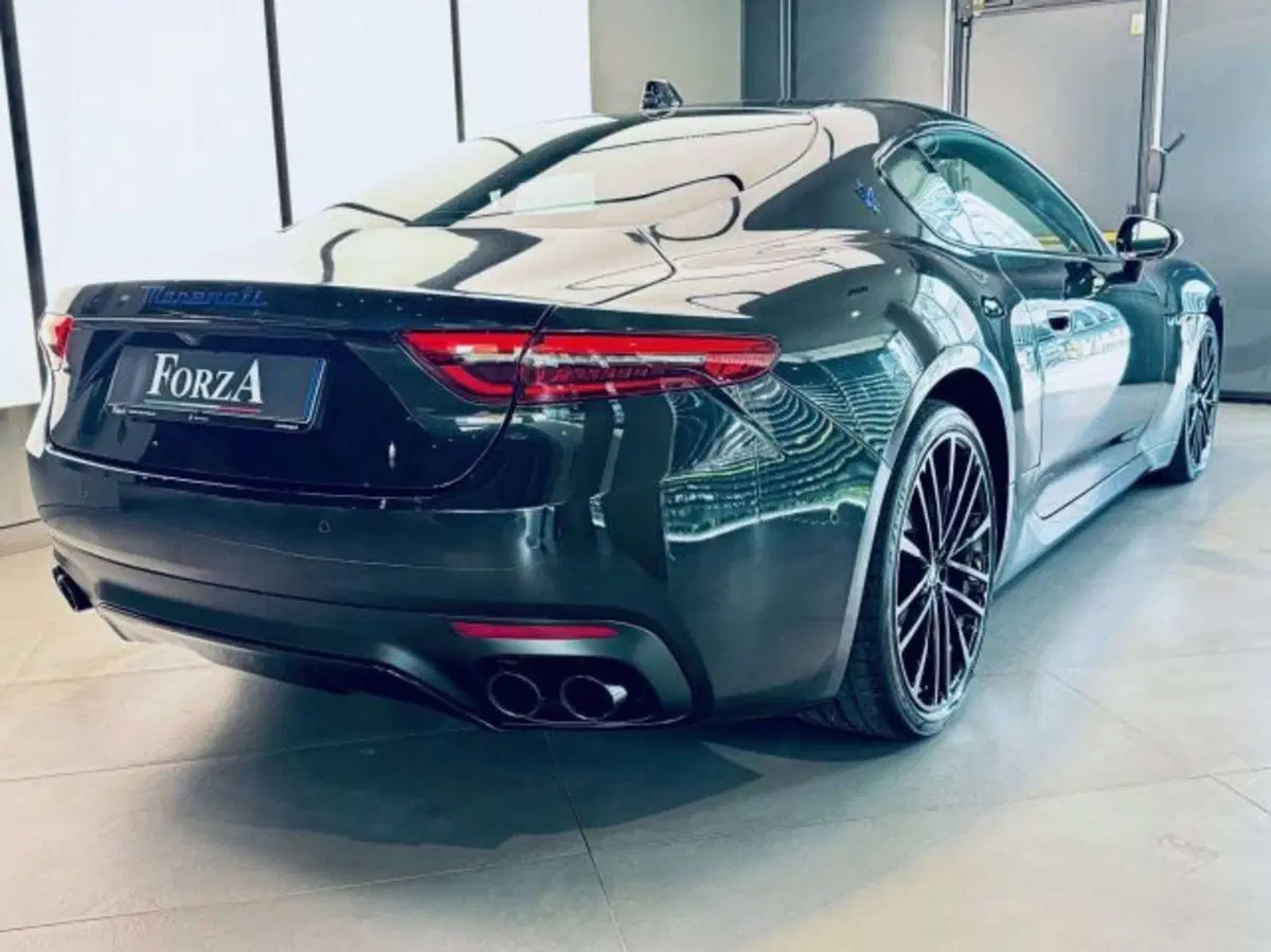 Maserati Granturismo usata a Torino (8)