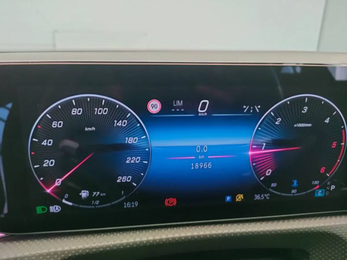 Mercedes-Benz Classe A Sedan usata a Teramo (17)