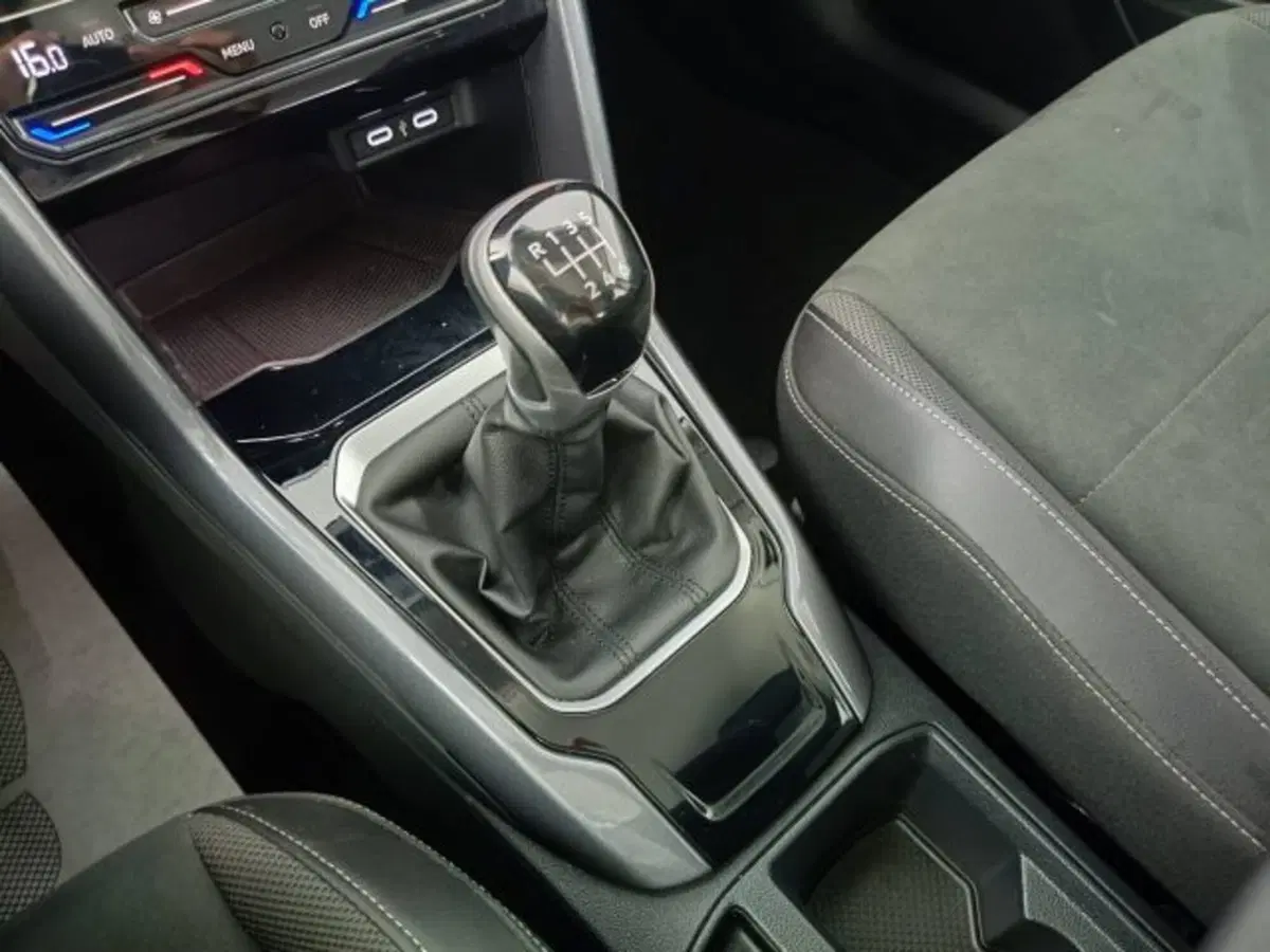 Volkswagen T-Roc usata a Teramo (15)