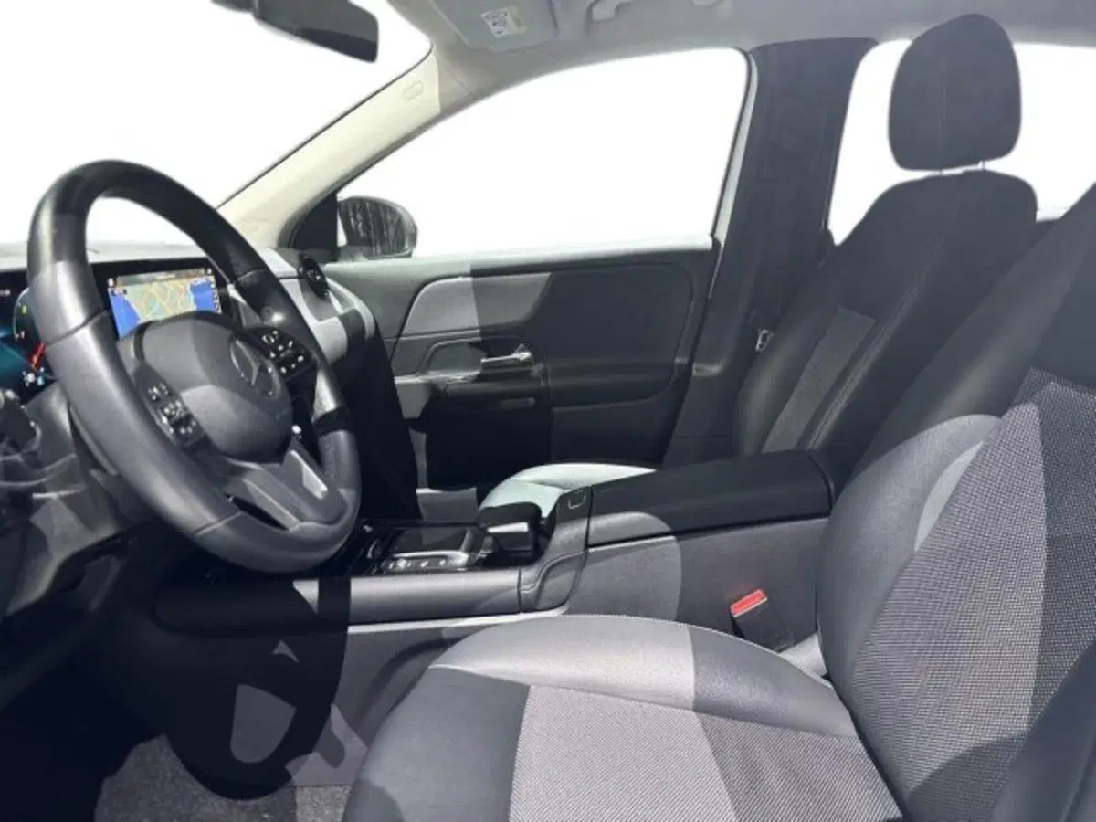 Mercedes-Benz GLA SUV usata a Bologna (10)