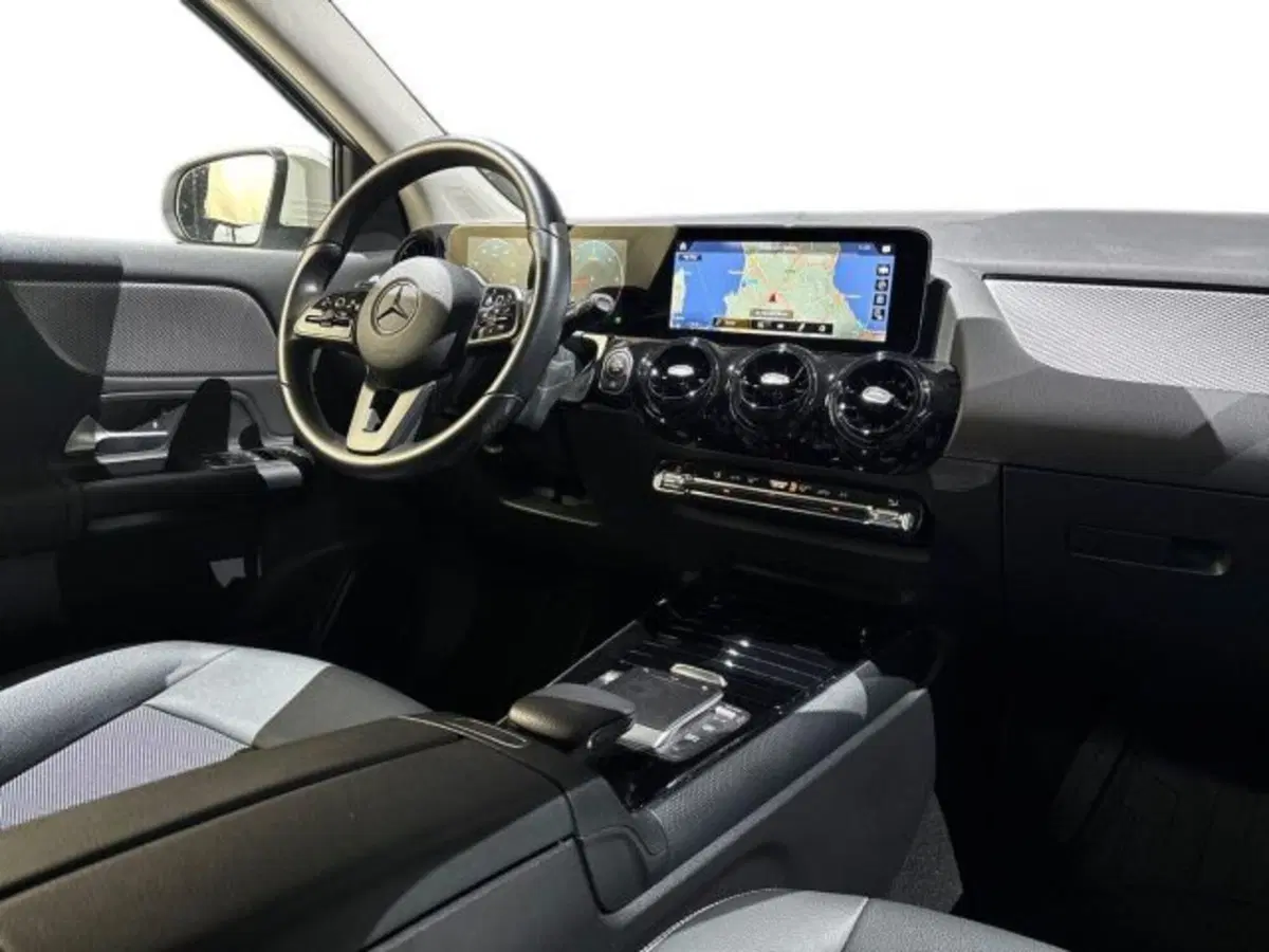 Mercedes-Benz GLA SUV usata a Bologna (15)
