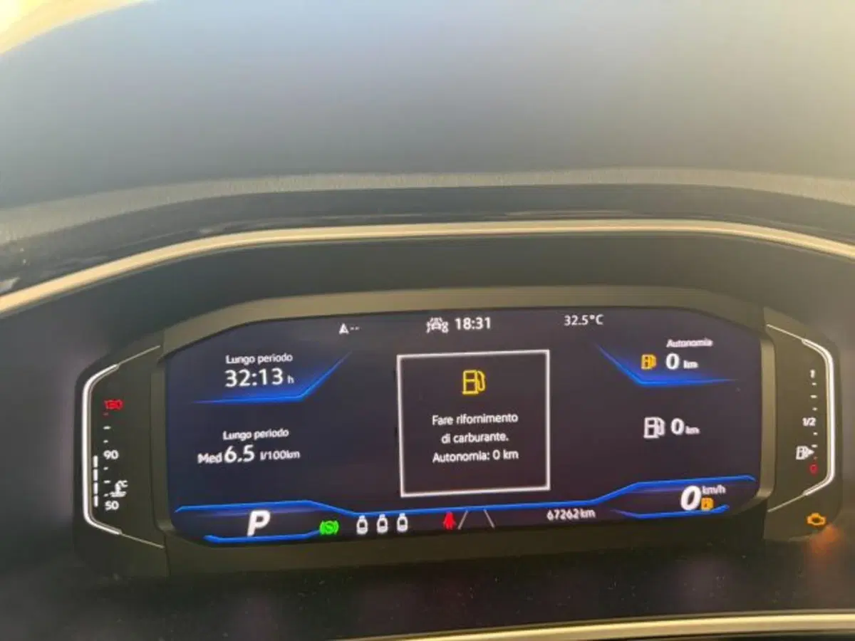 Volkswagen T-Roc usata a Cuneo (9)