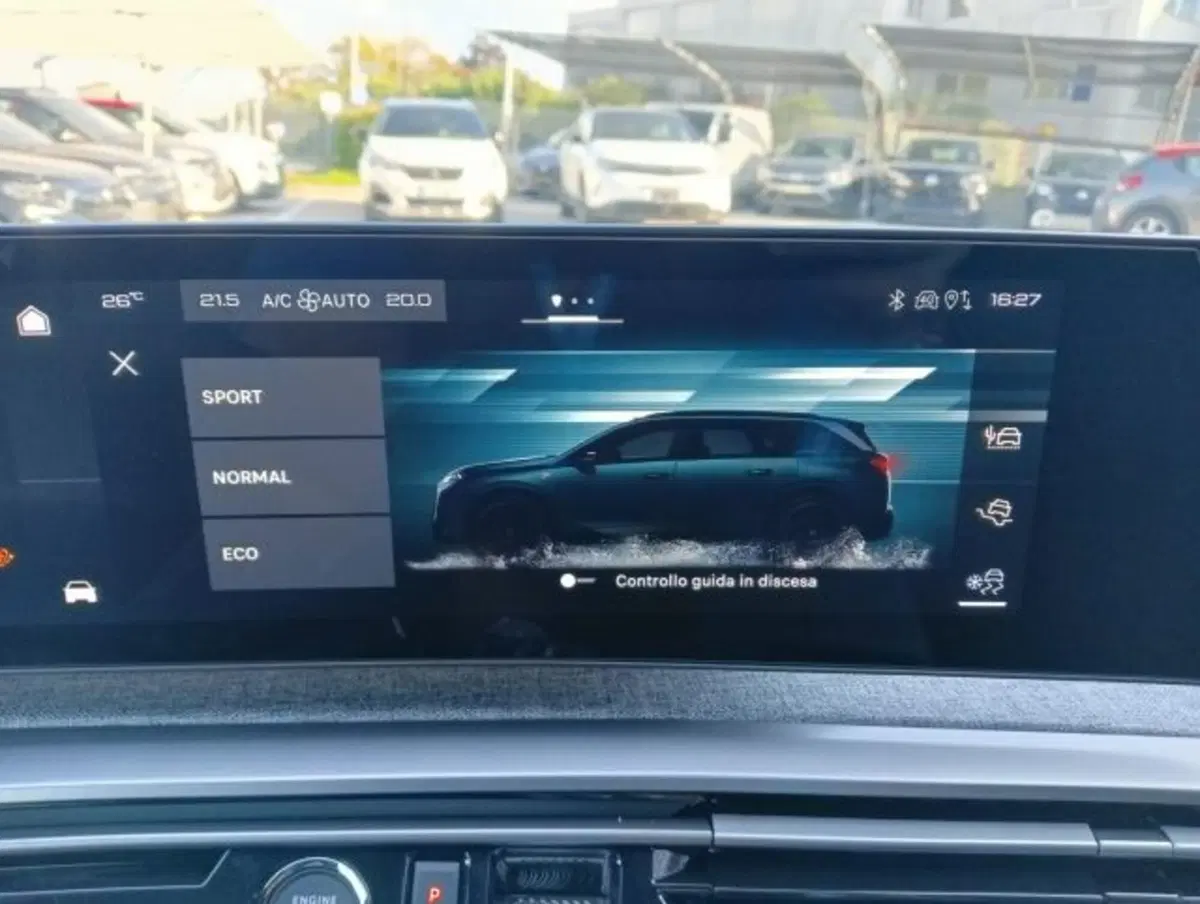 Peugeot 5008 nuova a Brescia (18)