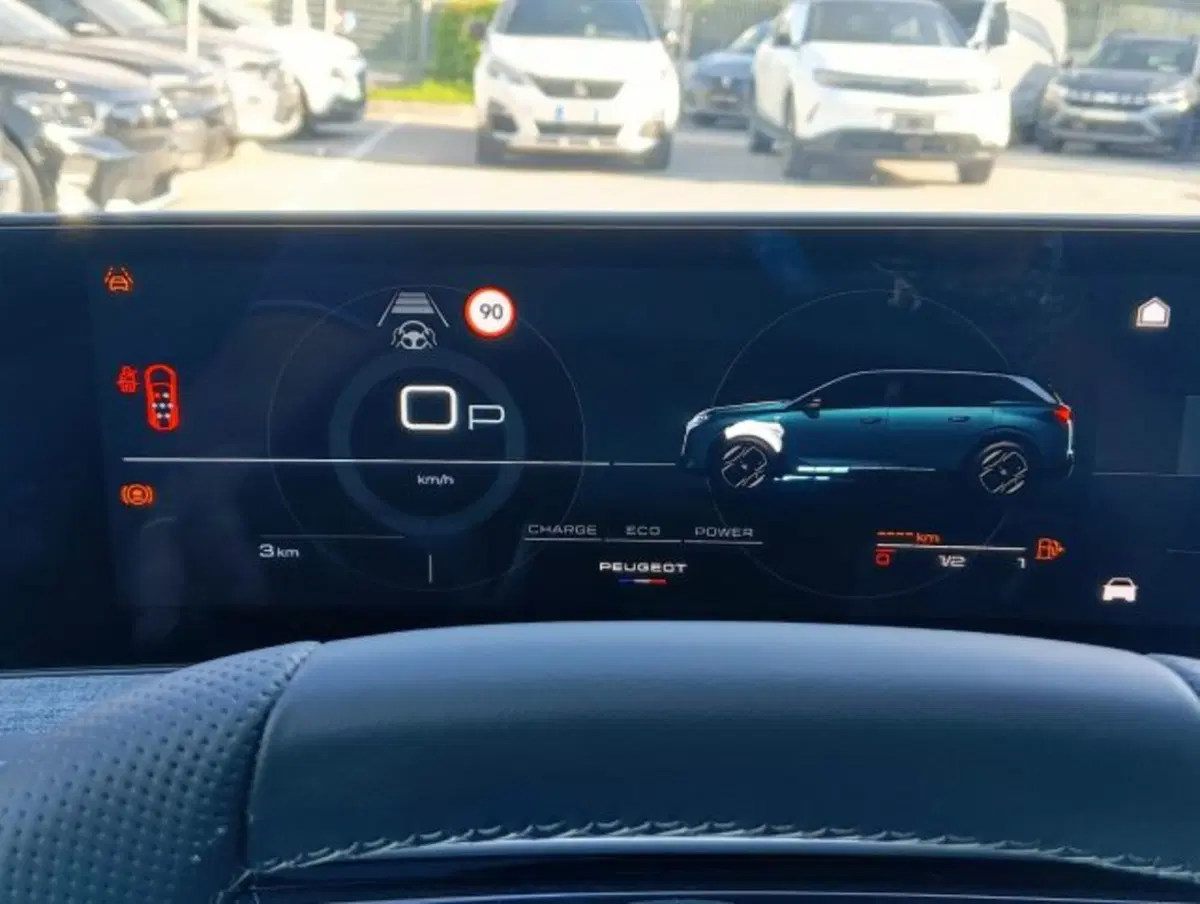 Peugeot 5008 nuova a Brescia (7)