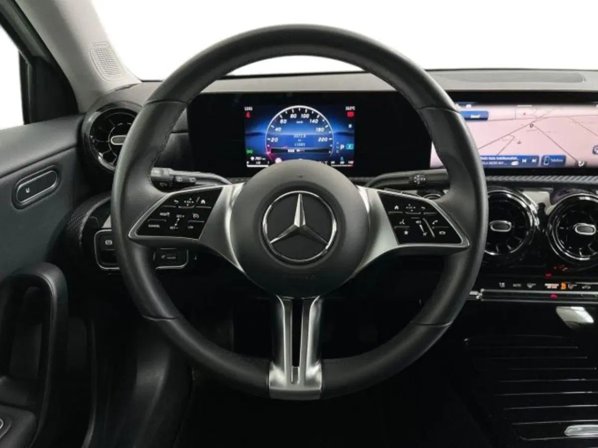 Mercedes-Benz Classe A Sedan usata a Verona (11)
