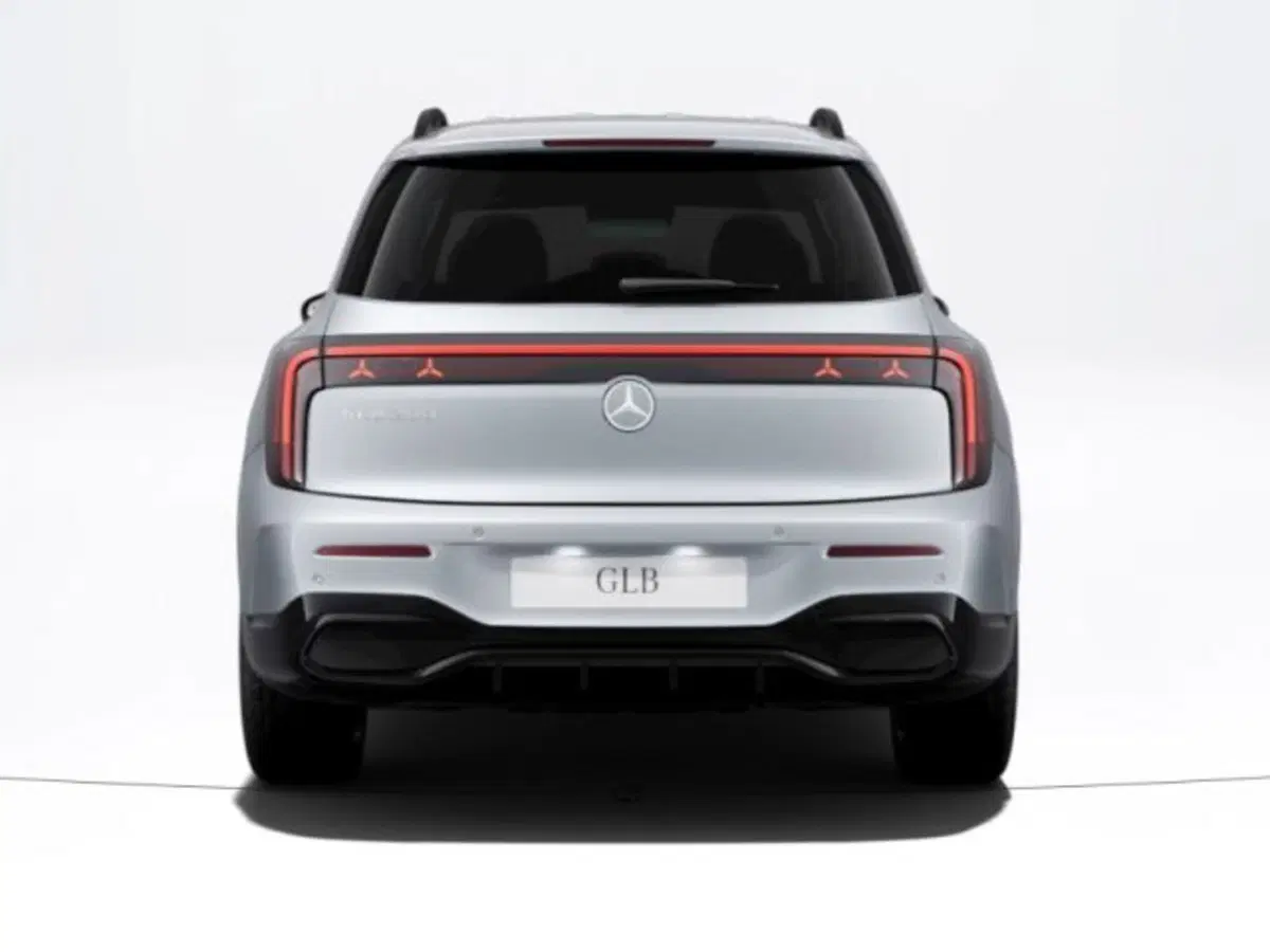 Mercedes-Benz GLB nuova a Verona (4)