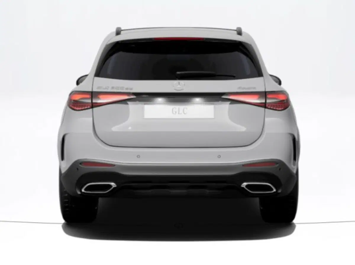 Mercedes-Benz GLC nuova a Verona (4)