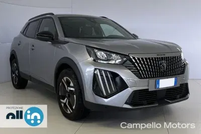 Peugeot 2008 1.2 puretech Allure s&s 100cv del 2025 usata a Venezia