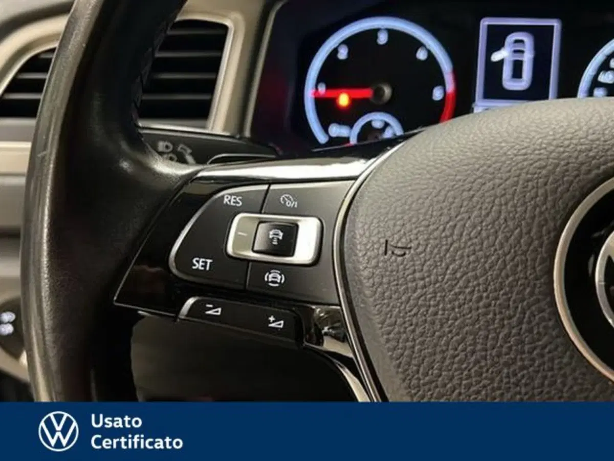 Volkswagen T-Roc usata a Vicenza (12)