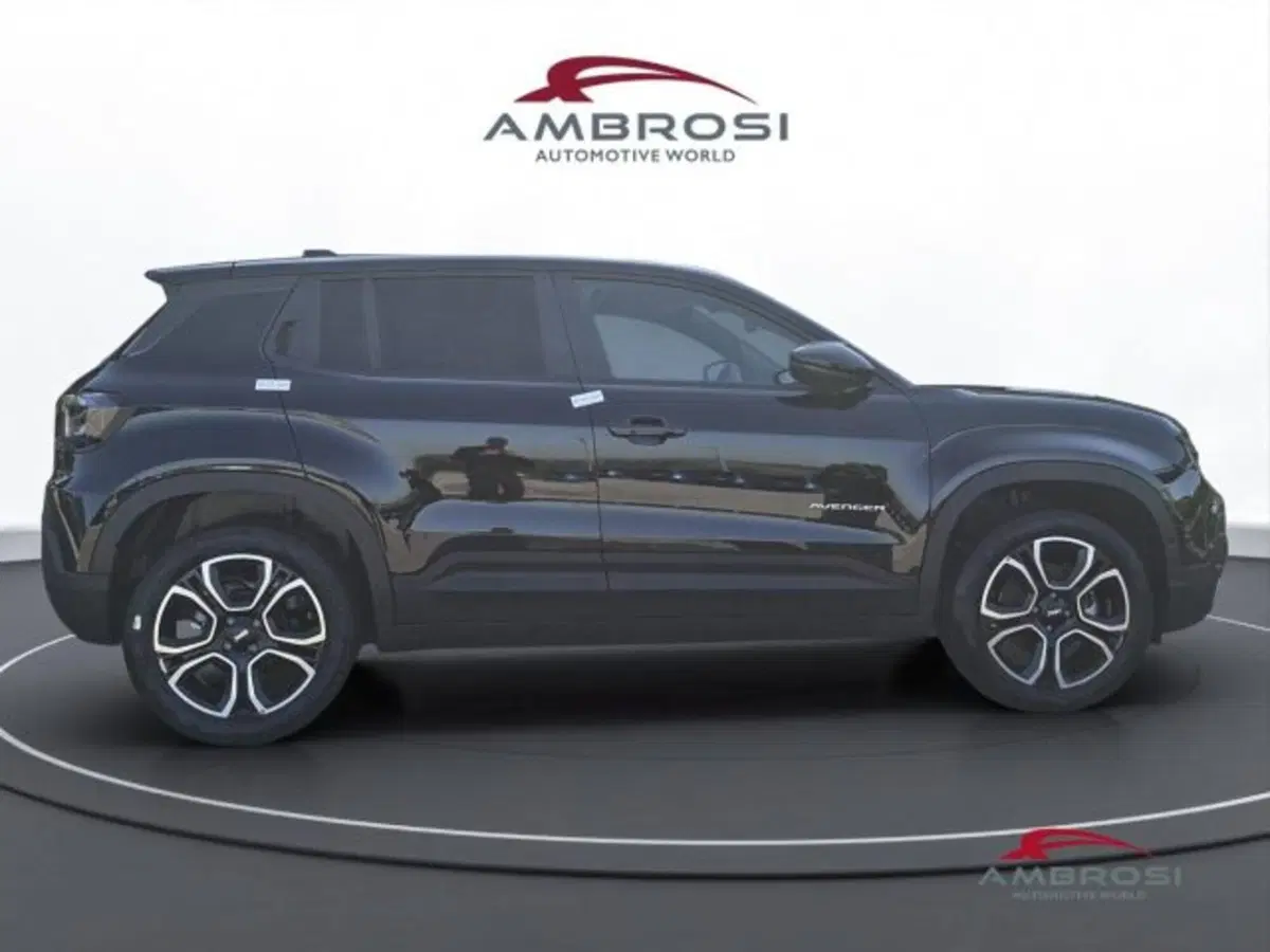 Jeep Avenger nuova a Perugia (5)