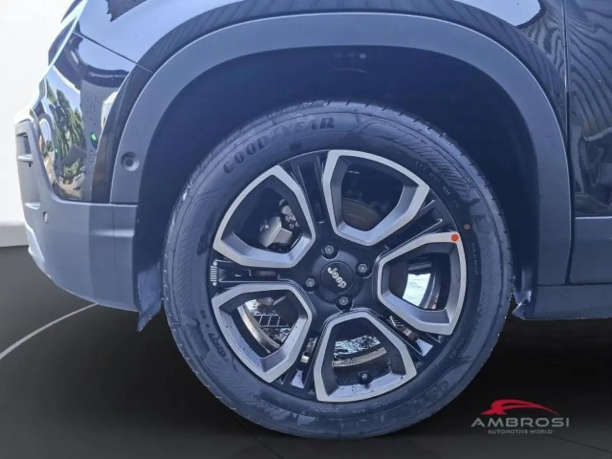 Jeep Avenger nuova a Perugia (12)