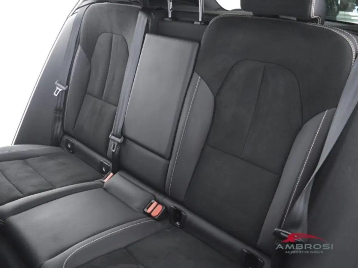VOLVO Veicoli Commerciali XC40 usata a Perugia (12)