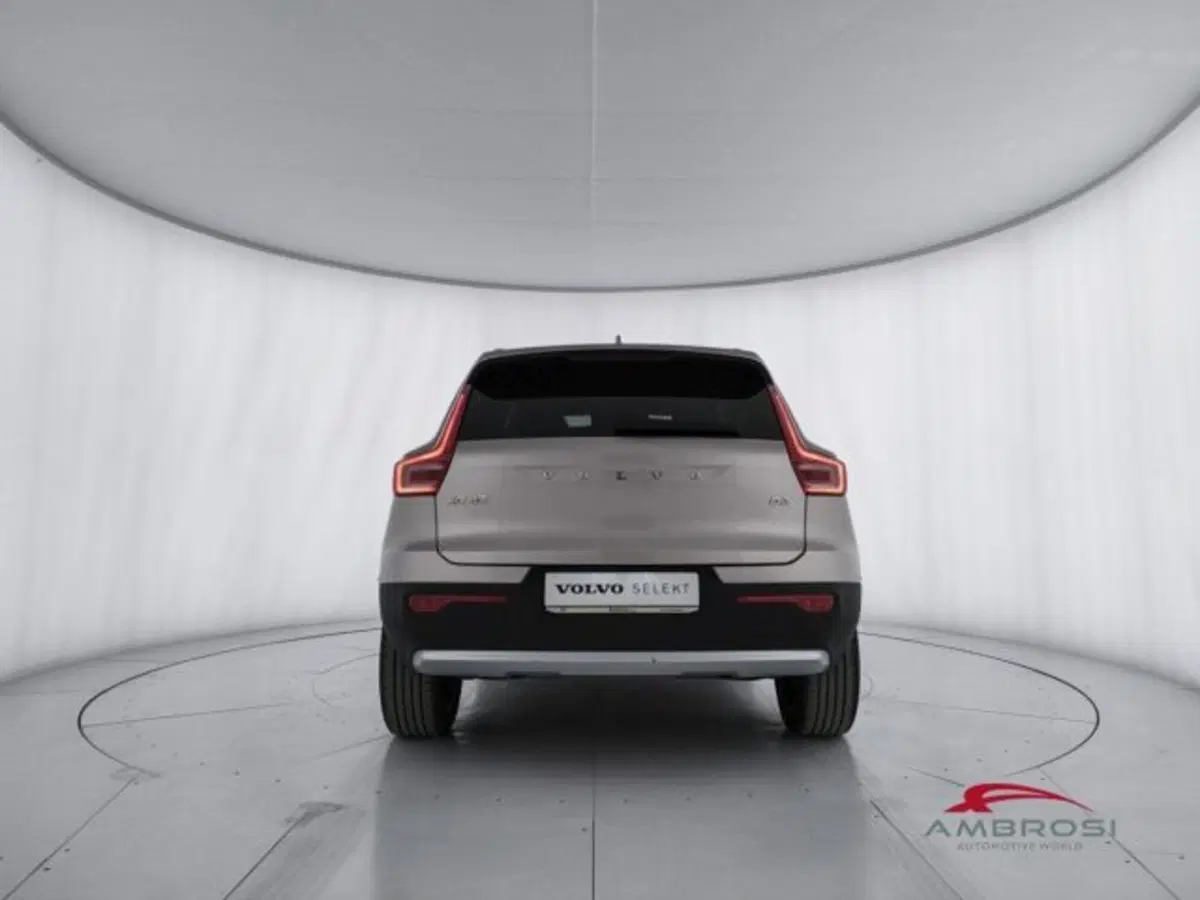 VOLVO Veicoli Commerciali XC40 usata a Perugia (8)