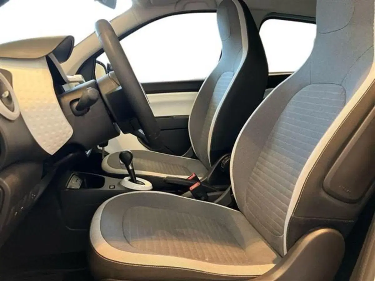Renault Twingo usata a Como (11)