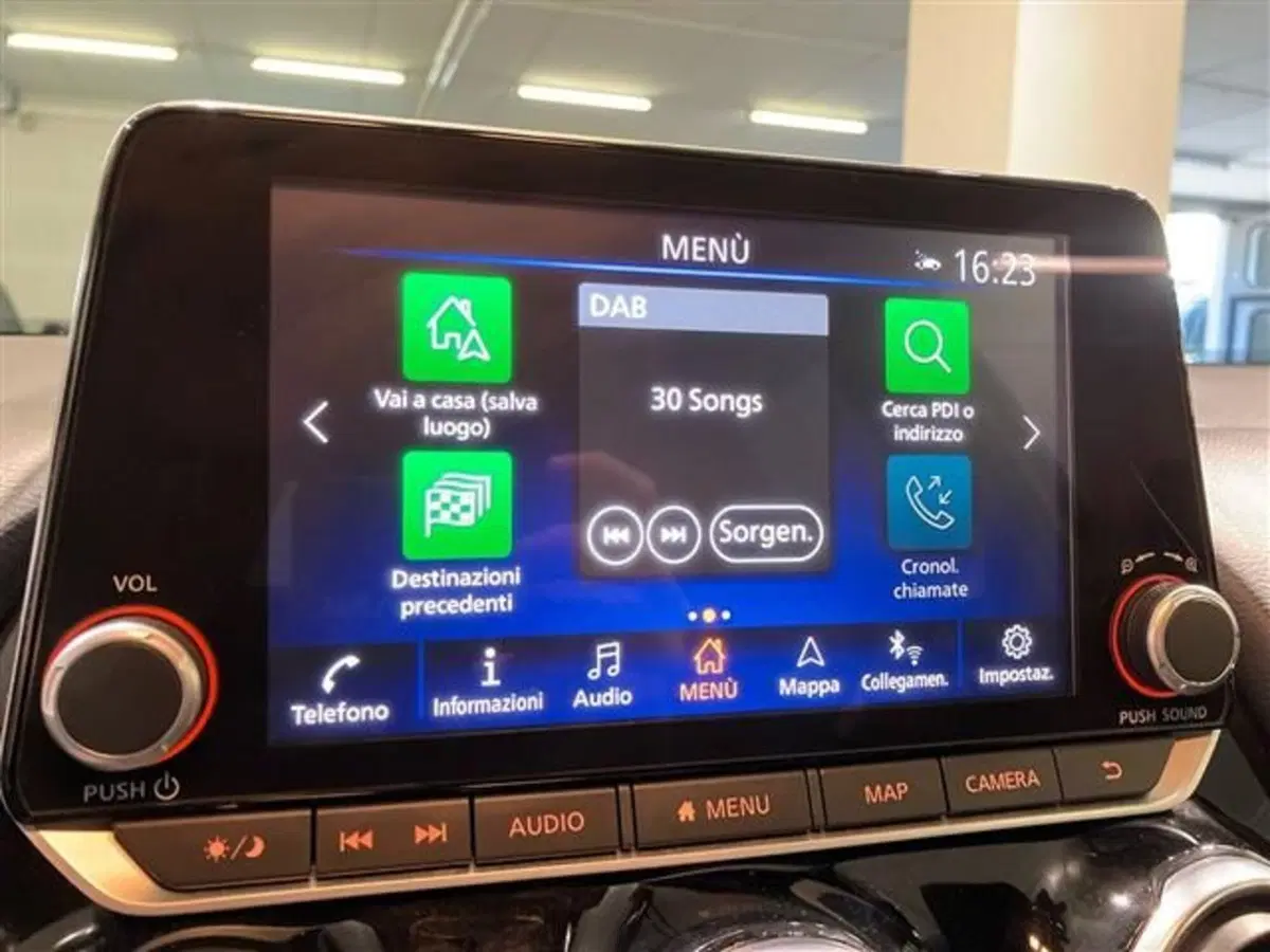 Nissan Juke usata a Como (14)