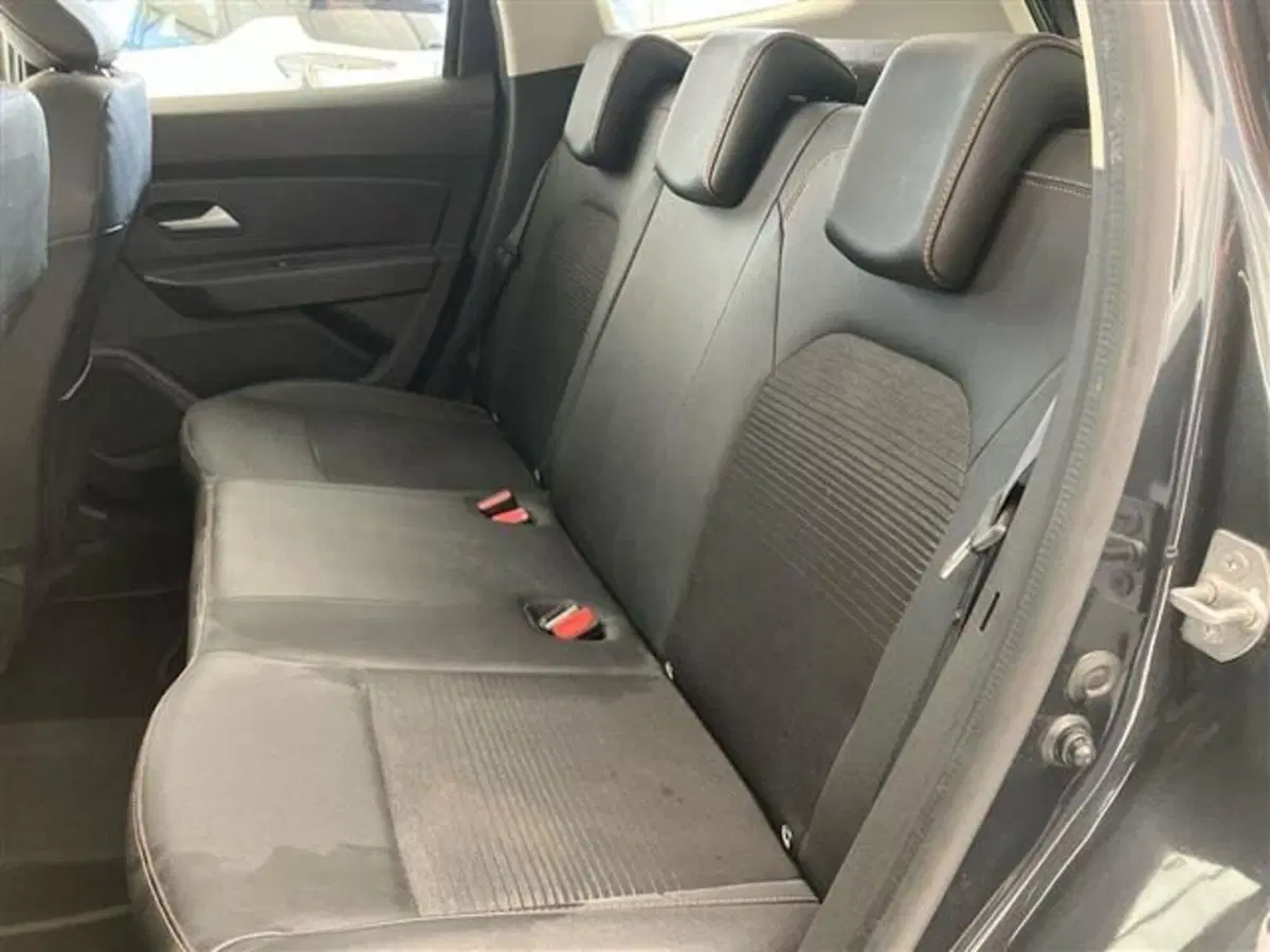 Dacia Duster usata a Como (11)